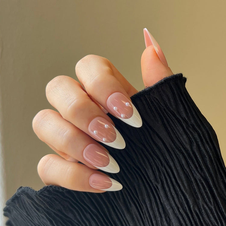 Medium nails