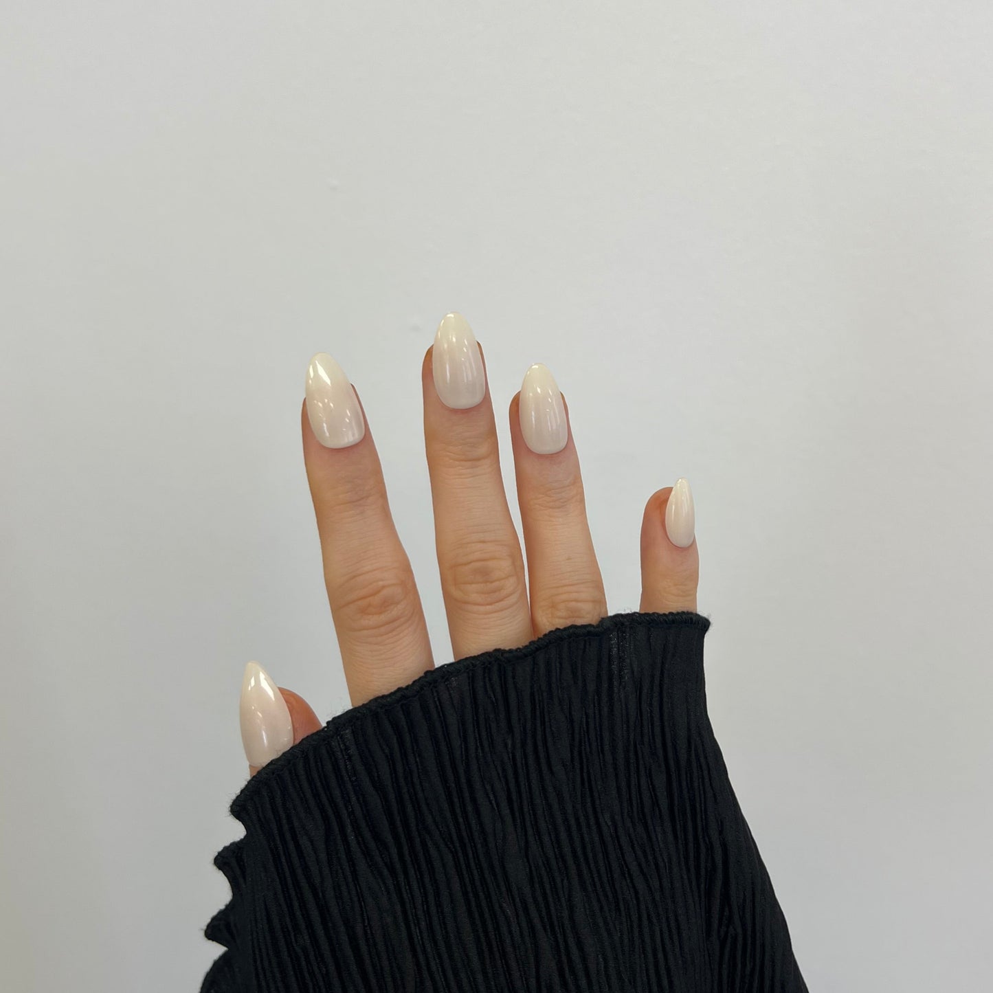 Soft Cream (Short Almond)
