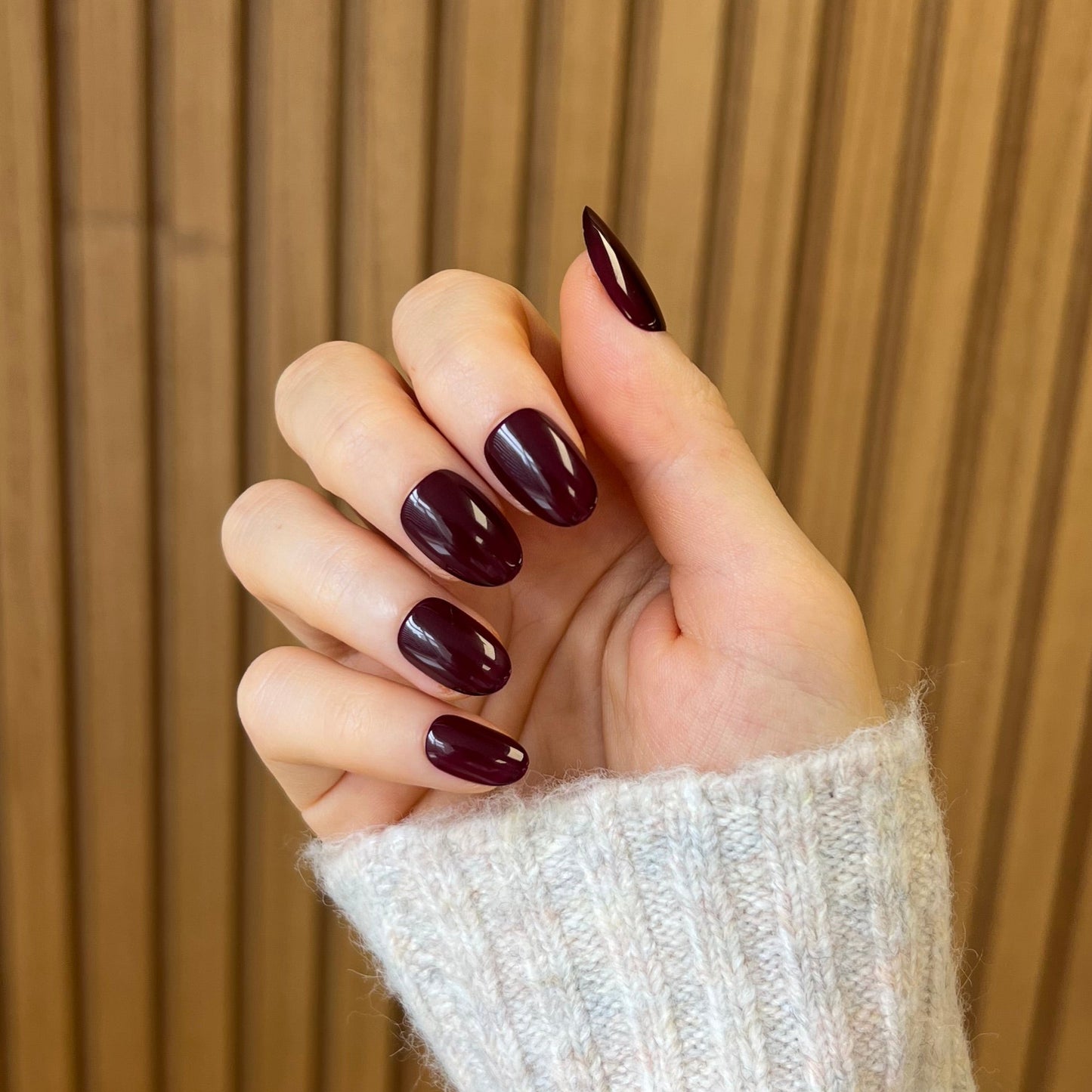 Royal Plum (Short Oval)