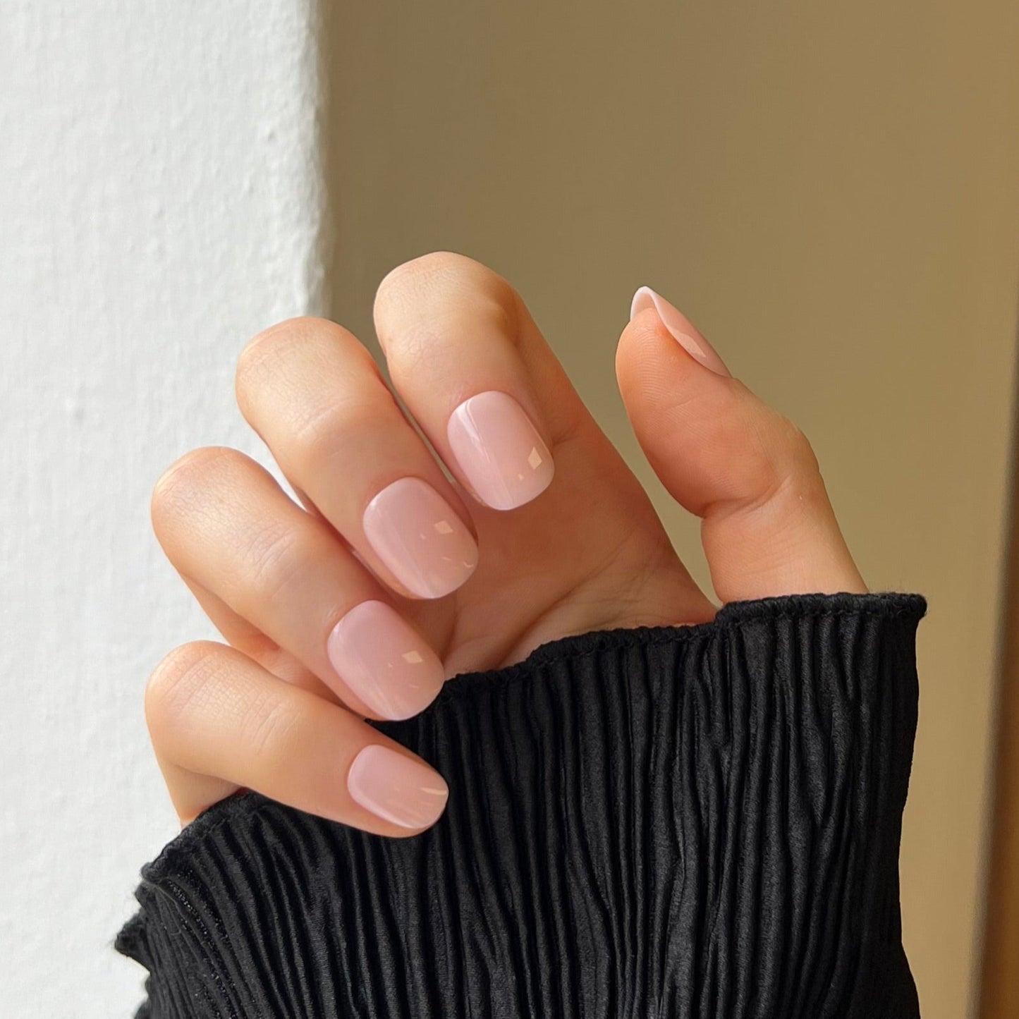 Milky Peony (Extra Short Round)
