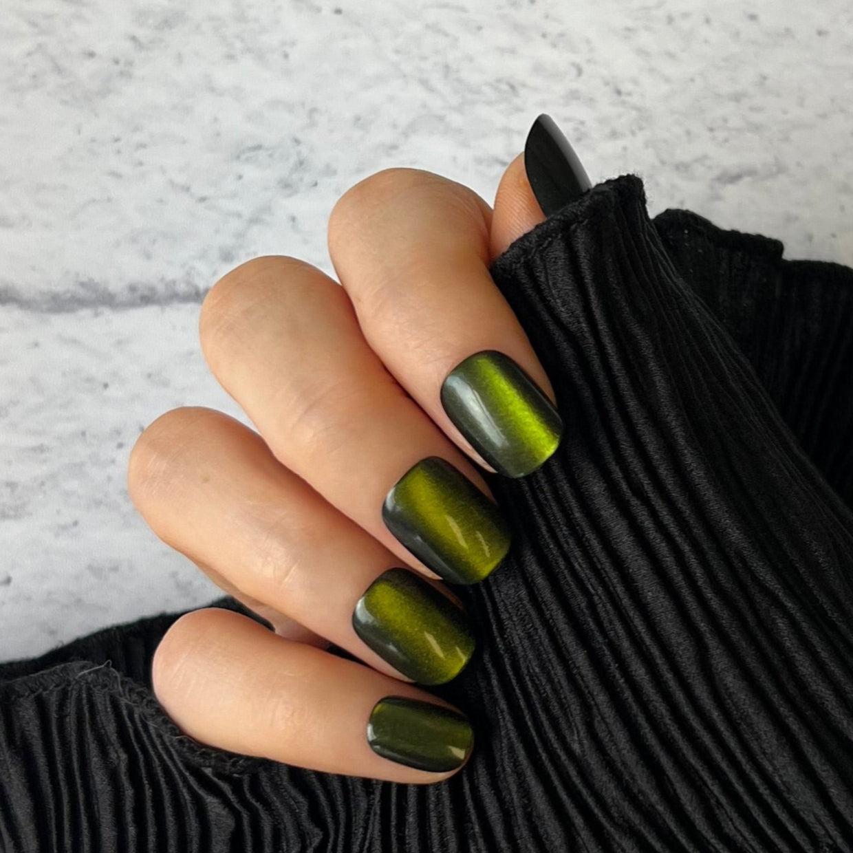 Jade (Extra Short Round)