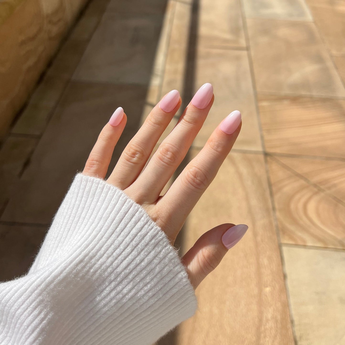 Milky Blush (Short Oval)